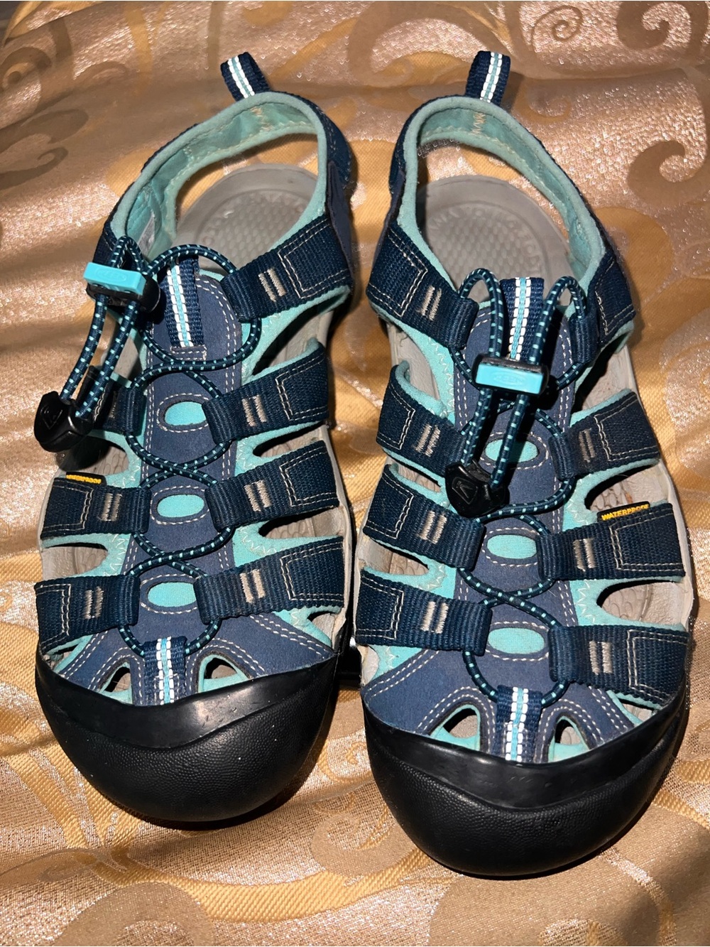 KEEN Women’s Newport H2 Waterproof Hiking Sandals Blue Poseidon Capri Size 10